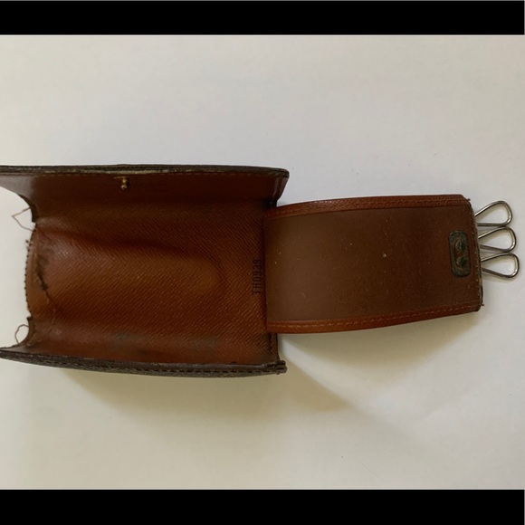 Vintage Louis Vuitton Monogram Keyholder - Picture 7 of 9